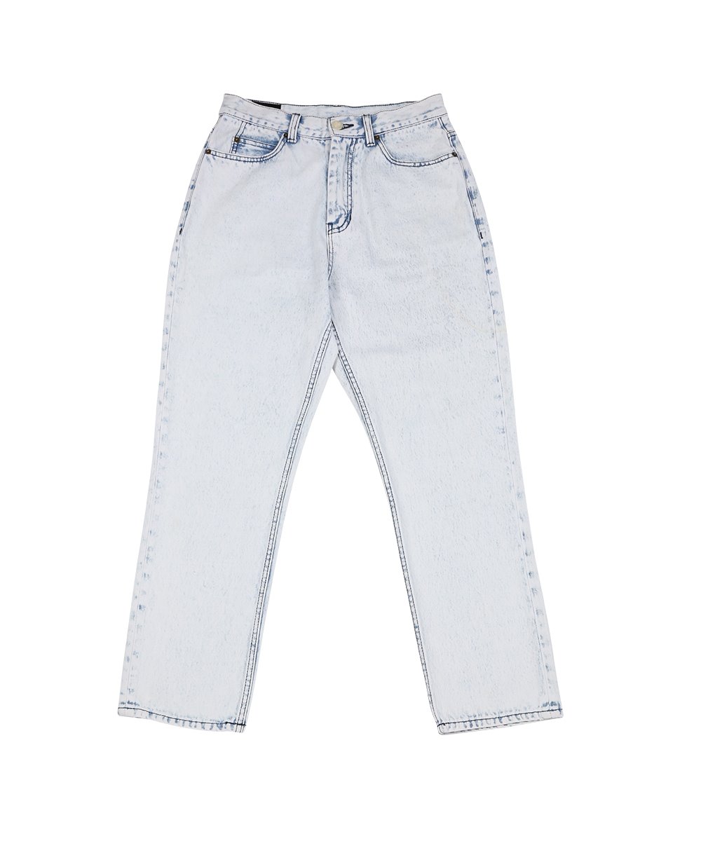 AJO BY AJO아조바이아조 Snow Washed Jeans [White]