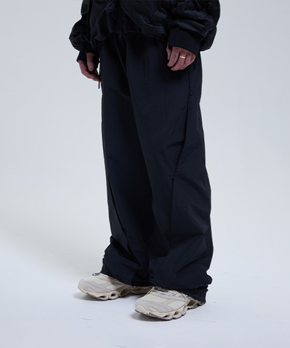 THE COLDEST MOMENT더콜디스트모먼트 TCM nylon hold pants (black)